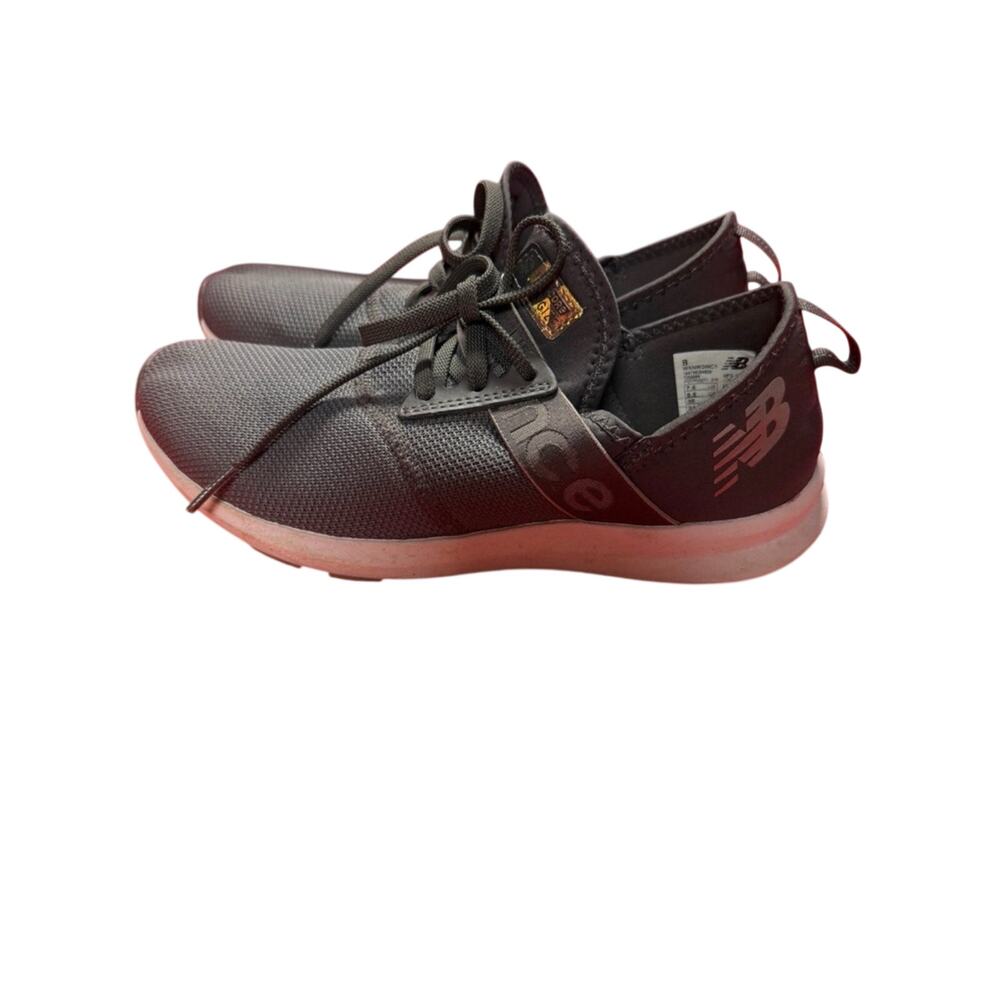 New Balance FuelCore Nergize Women’s 7.5 Black Memory Sole Sneakers
